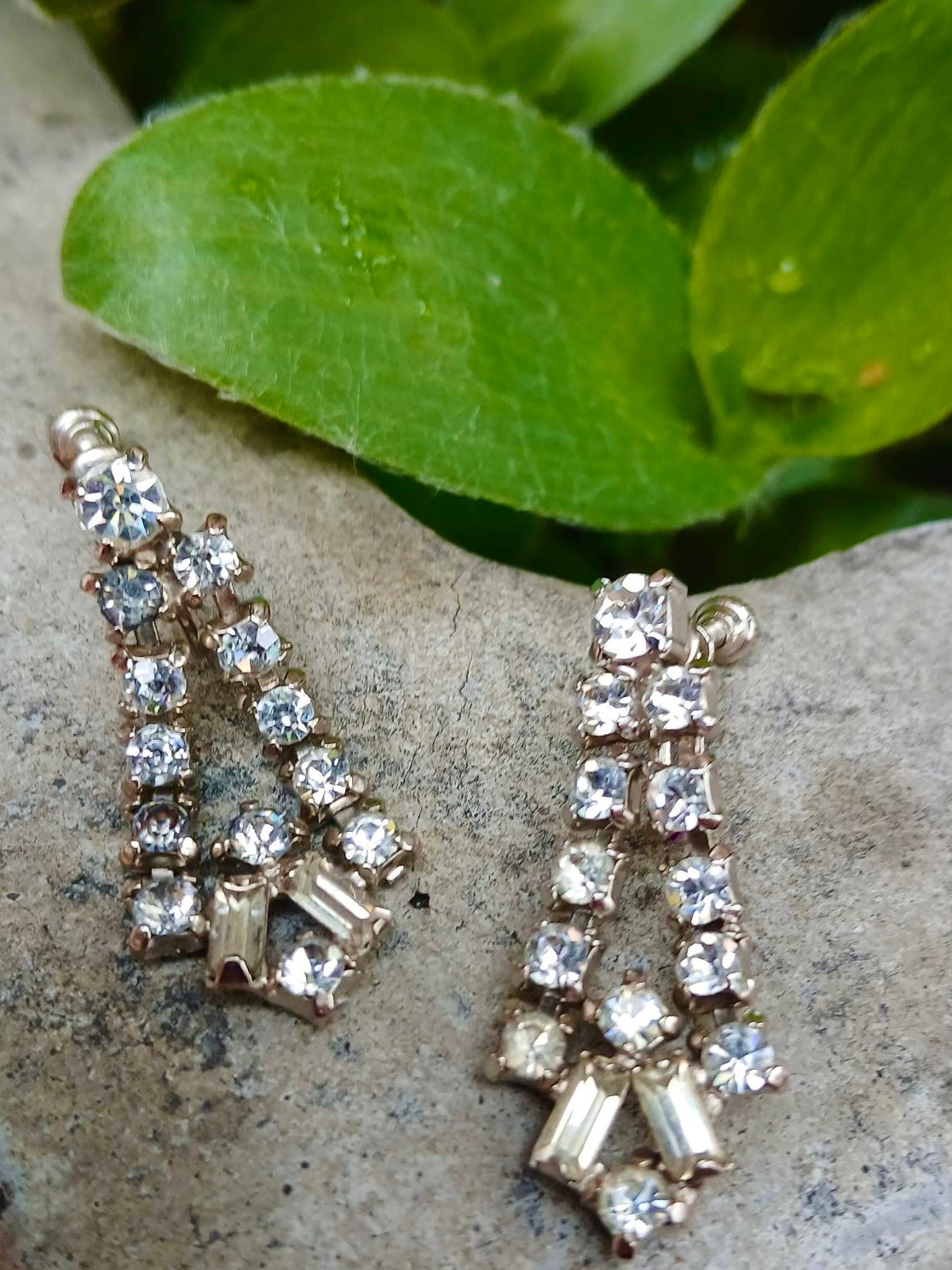 One Pair of Vintage 1930's Rhinestone Dangle Earrings