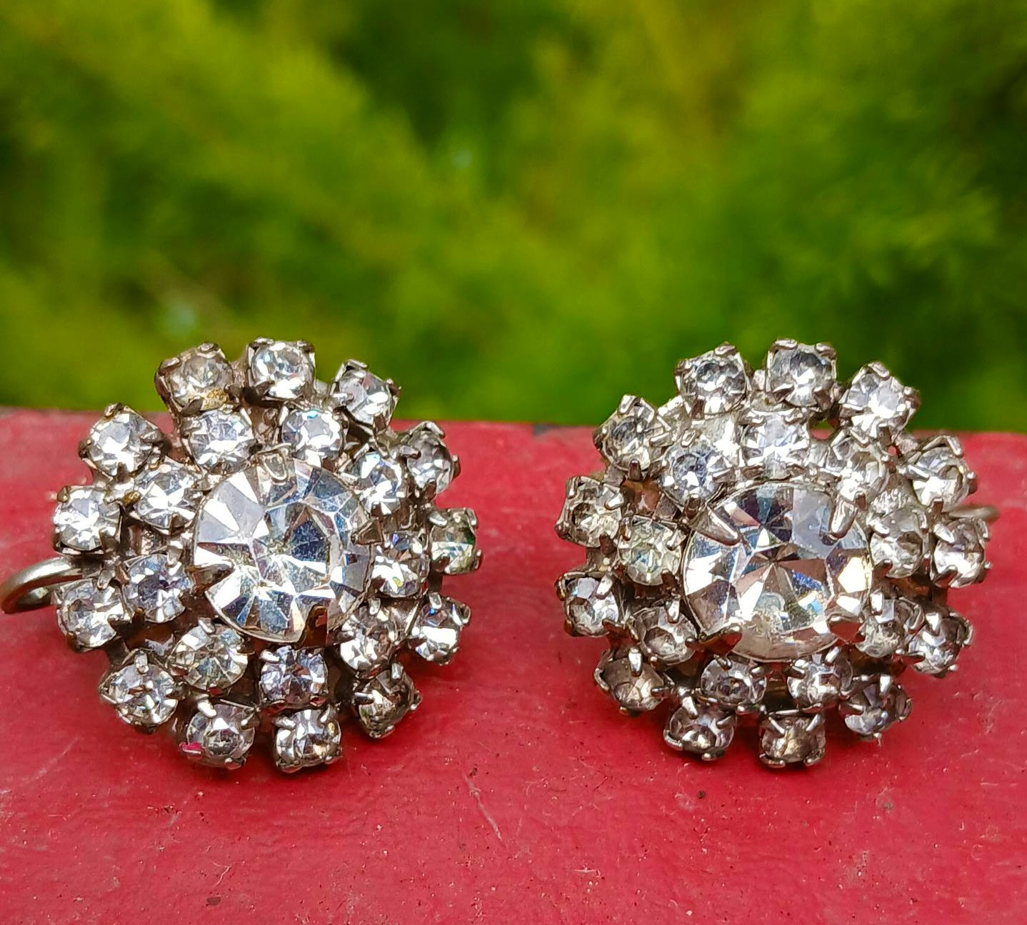 One Pair of Vintage 1940-50's Round Rhinestone Starburst Earrings