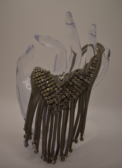 One 1930-40's vintage mesh and rhinestone necklace