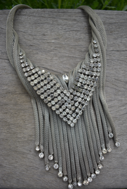 One 1930-40's vintage mesh and rhinestone necklace
