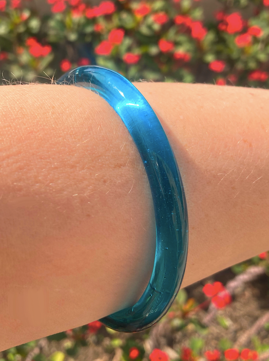 One 1920's-1930's Vintage Transparent Aquamarina Glass Bangle