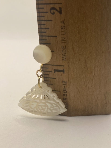 Two pairs of 1930-40s vintage mother of pearl fan shaped earrings