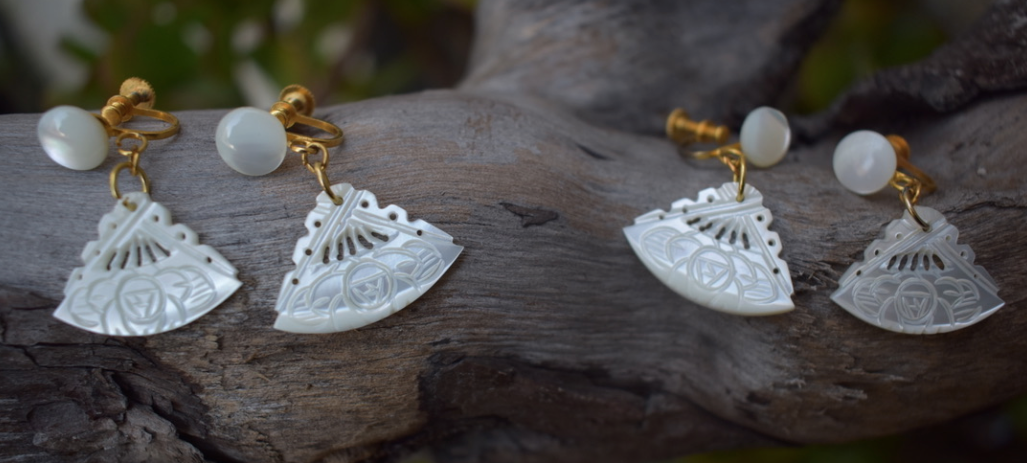 Two pairs of 1930-40s vintage mother of pearl fan shaped earrings