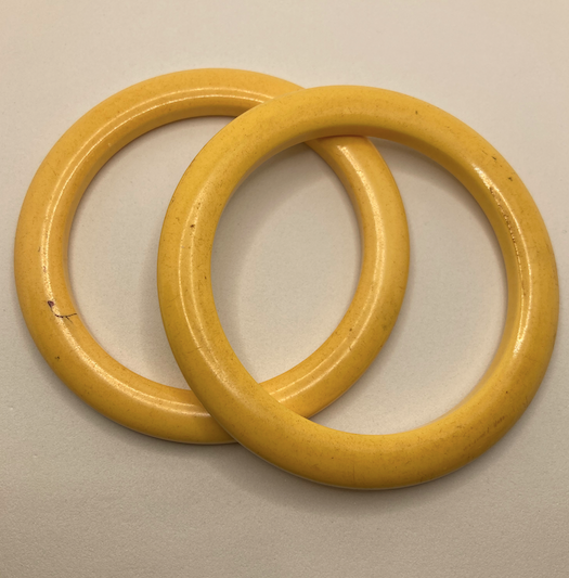 Two 1940's vintage bakelite bangles