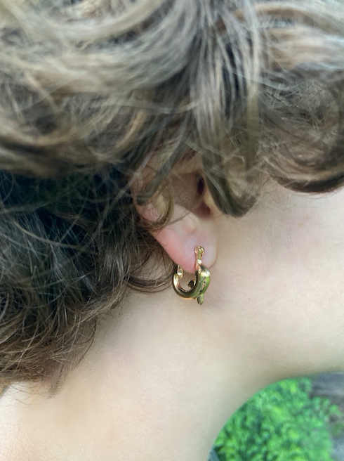 Two pairs of 1970-80's vintage gold tone dolphin hoop earrings 10 mm diameter