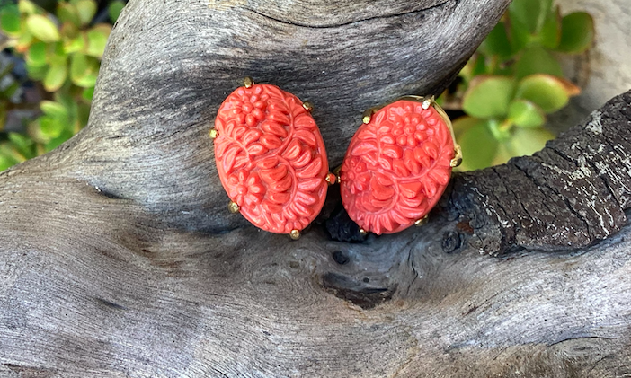One pair of 1950's-60's vintage peach earrings