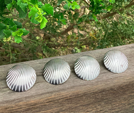 Two pairs of vintage 1980's silver tone seashell shaped earrings